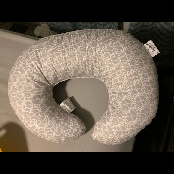 Nursing pillow - Picture 1 of 1